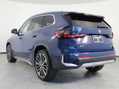 Used 2026 BMW X1 xDrive28i w/ Technology Package image 3