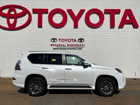 Used 2018 Lexus GX 460 Luxury image 4