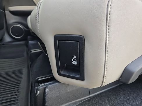 Used 2022 Lexus RX 350L Premium image 52