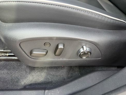 Used 2025 Buick Enclave Avenir w/ Super Cruise Package image 21