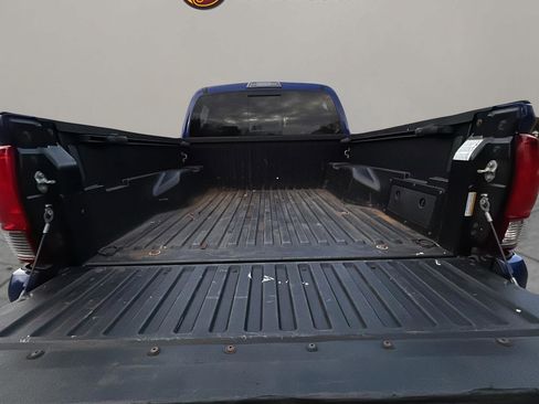 Used 2022 Toyota Tacoma SR5 w/ Technology Package image 37