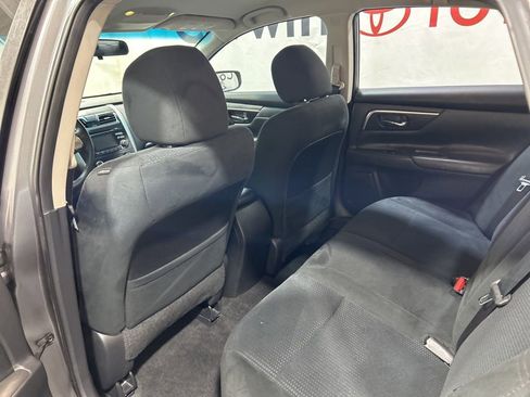 Used 2015 Nissan Altima 2.5 SV image 19