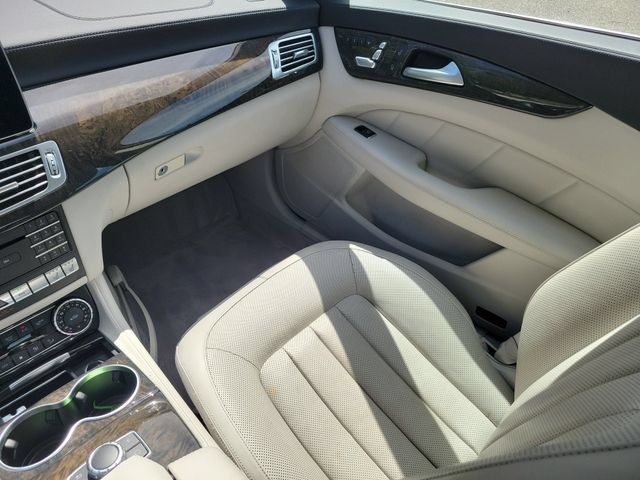 Used 2016 Mercedes-Benz CLS 400 4MATIC w/ Premium 2 Package image 15