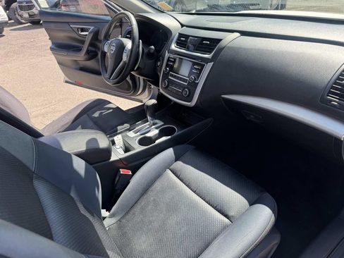 Used 2016 Nissan Altima 2.5 SR image 9