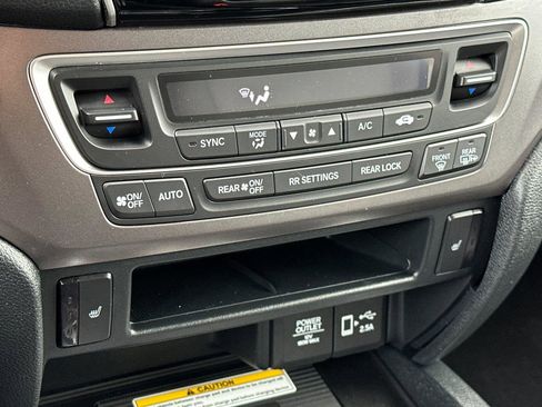 Certified 2022 Honda Pilot Special Edition image 20