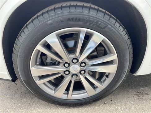 Used 2021 Cadillac XT6 Premium Luxury image 32