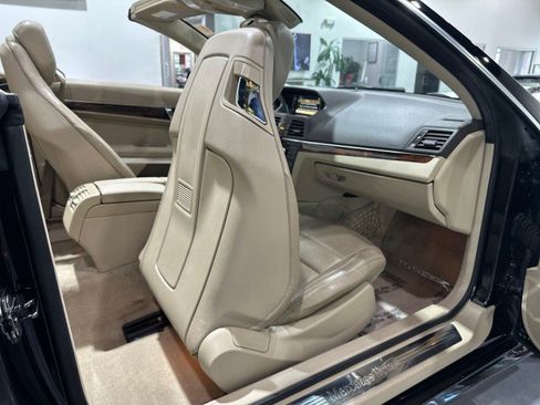 Used 2012 Mercedes-Benz E 550 Cabriolet image 63