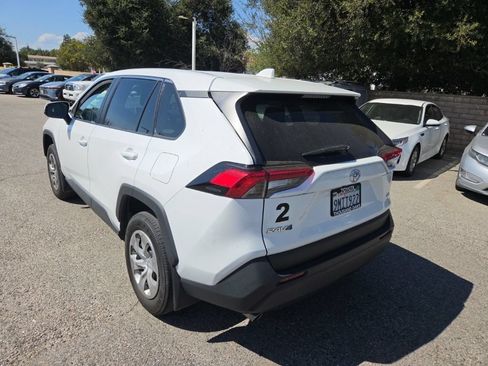 Used 2024 Toyota RAV4 LE FWD image 3