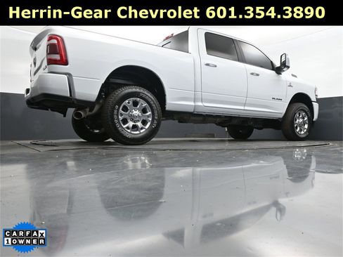 Used 2024 RAM 2500 Laramie w/ Safety Group image 44