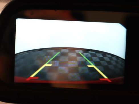 Used 2019 Dodge Journey SE image 15