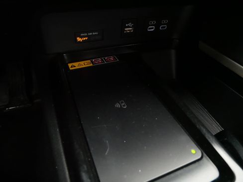 Certified 2025 Toyota Camry LE image 27