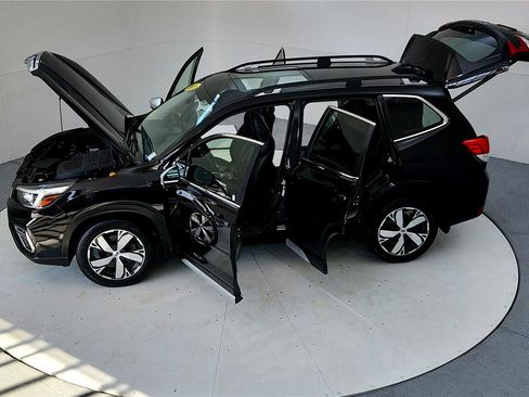 Used 2020 Subaru Forester Touring image 28