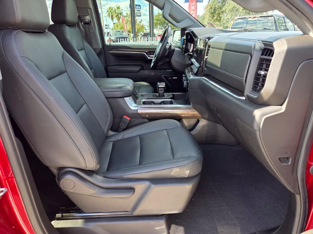 Used 2023 Chevrolet Silverado 1500 RST AWD/4WD image 17
