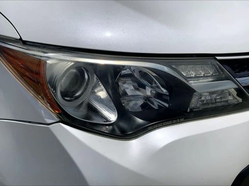 Used 2014 Toyota RAV4 Limited w/ Technology Package image 27