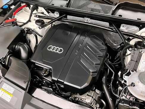 Used 2023 Audi Q5 2.0T Premium w/ Convenience Package AWD/4WD image 31