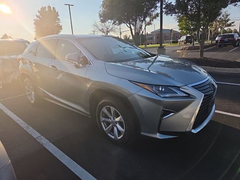 Used 2017 Lexus RX 350 AWD image 2
