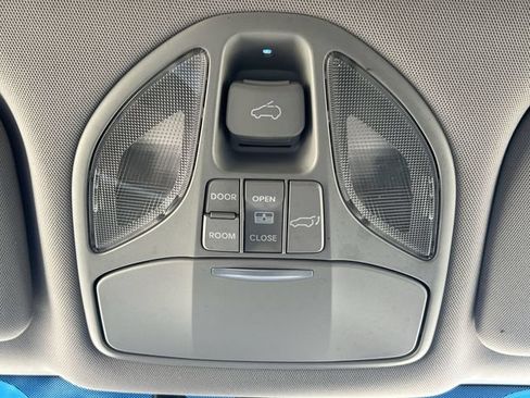 Used 2015 Hyundai Santa Fe Limited w/ Option Group 04 FWD image 31