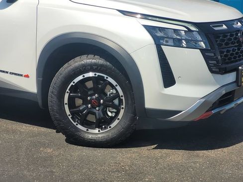 New 2026 Nissan Pathfinder Rock Creek AWD/4WD image 3