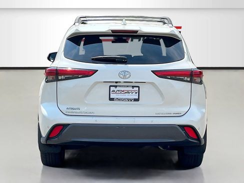Used 2020 Toyota Highlander Limited AWD/4WD image 6