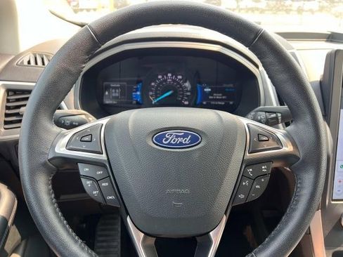 Used 2022 Ford Edge SEL image 14