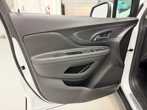 Certified 2022 Buick Encore Preferred w/ Safety Package image 22