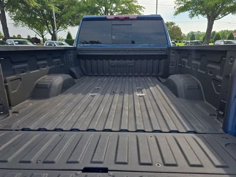Used 2026 GMC Sierra 2500 Denali w/ Technology Package AWD/4WD image 13