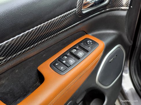 Used 2015 Jeep Grand Cherokee SRT AWD/4WD image 27
