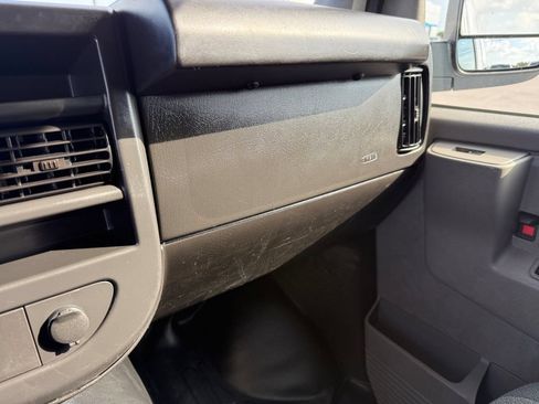 Used 2025 Chevrolet Express 2500 w/ Driver Convenience Package RWD image 16