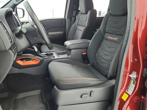 Used 2022 Nissan Frontier PRO-4X w/ Technology Package image 28