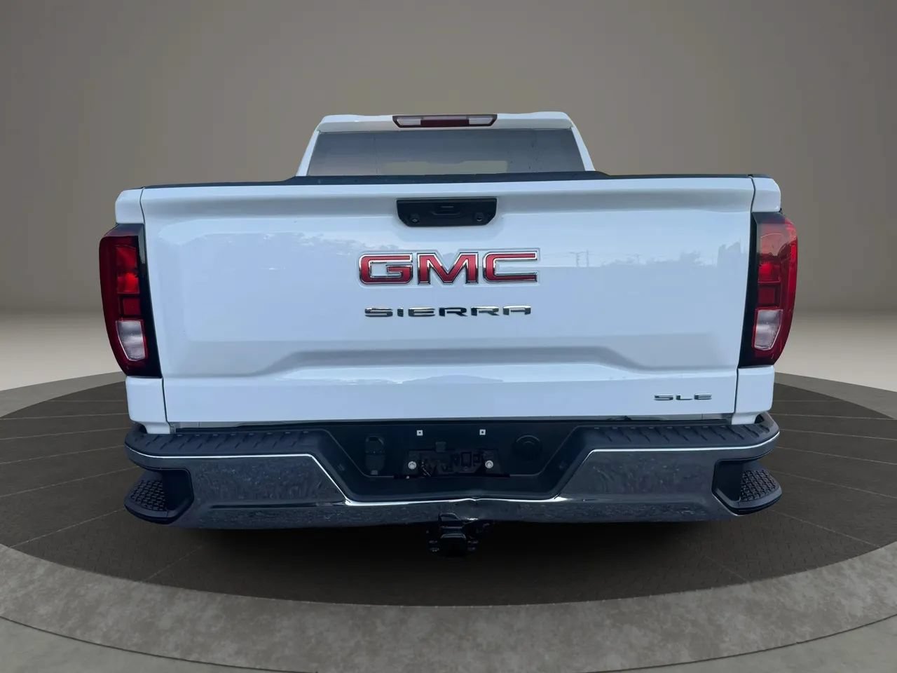 Used 2023 GMC Sierra 1500 SLE w/ Enhanced Capability Package AWD/4WD image 6