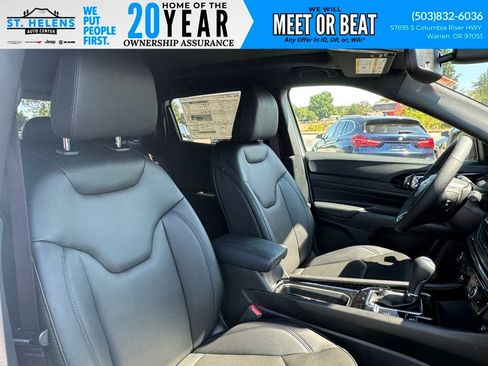 New 2025 Jeep Compass Limited w/ Sun & Sound Group image 32