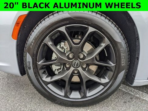 Certified 2026 Chrysler Pacifica Select w/ S Appearance Package image 2