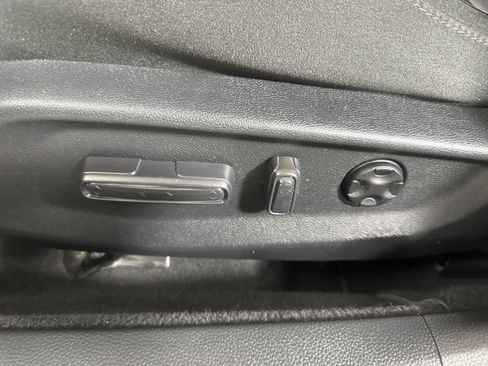 Used 2018 Honda Accord EX image 10