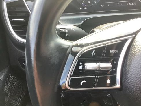 Used 2024 Kia Seltos S FWD image 19