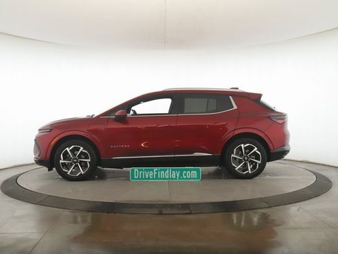 Used 2025 Chevrolet Equinox EV LT w/ Convenience Package image 9