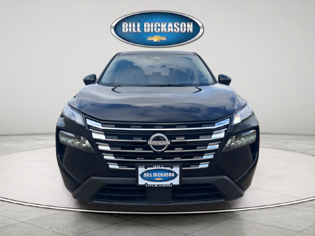 Used 2025 Nissan Rogue SV AWD/4WD image 2