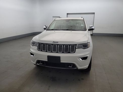 Used 2019 Jeep Grand Cherokee Overland image 15