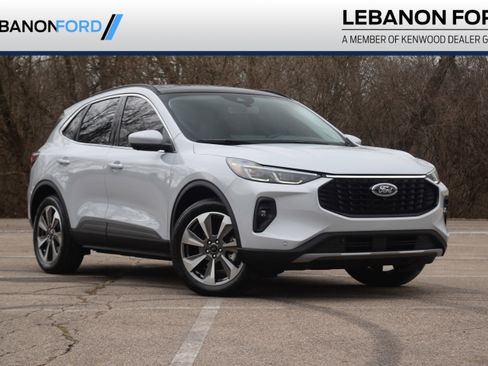 Used 2025 Ford Escape Platinum w/ Premium Technology Package image 1