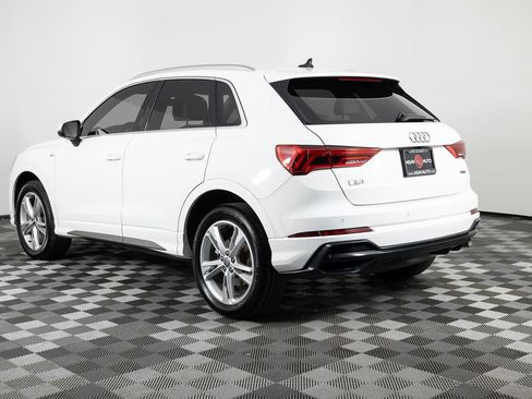 Used 2021 Audi Q3 2.0T Premium Plus w/ Premium Plus Package AWD/4WD image 4