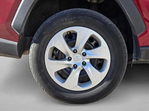 Certified 2022 Toyota RAV4 LE image 14