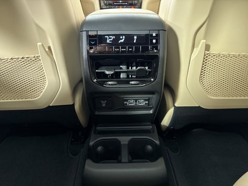 New 2025 Jeep Grand Cherokee L Limited image 25