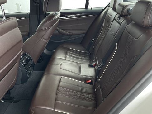 Used 2021 BMW 540i image 28