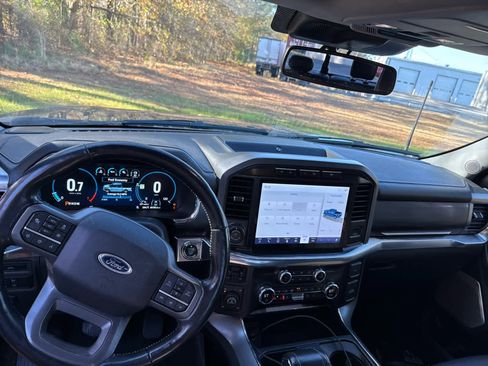 Used 2021 Ford F150 Lariat w/ Equipment Group 502A High image 30