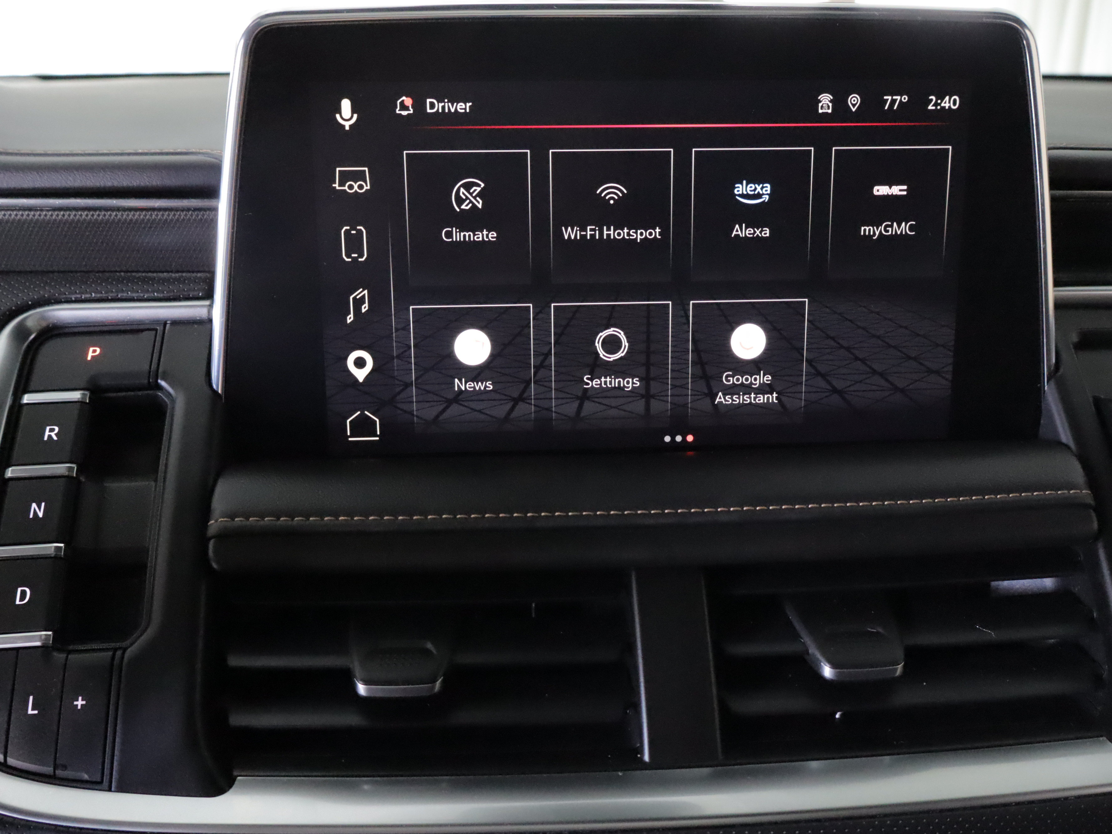 Used 2023 GMC Yukon XL AT4 AWD/4WD image 14