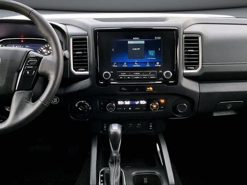 Used 2024 Nissan Frontier SV w/ Hardbody Edition image 10