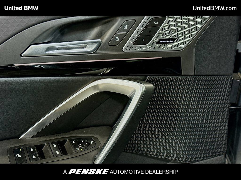 Certified 2025 BMW X2 xDrive28i w/ Premium Package AWD/4WD image 3