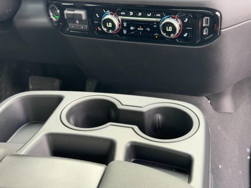 New 2026 GMC Sierra 2500 SLE image 14