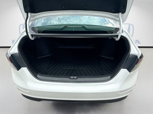 Used 2024 Honda Accord EX image 25