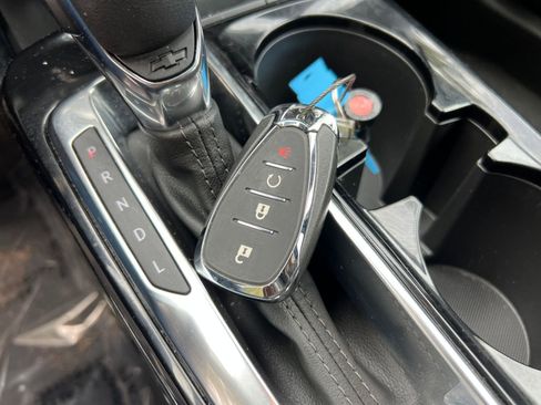 Used 2025 Chevrolet Trax LT image 18