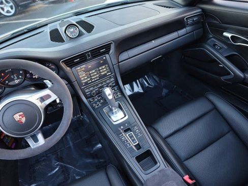 Used 2015 Porsche 911 Carrera GTS image 34